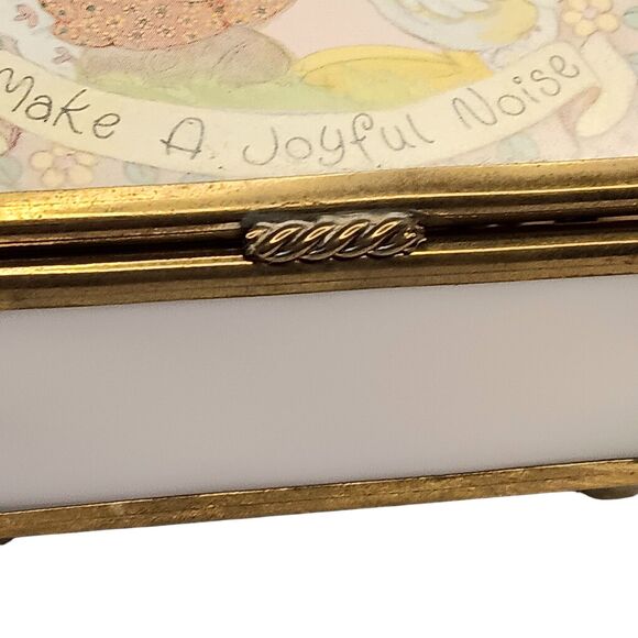 VTG Brass & Pink Slag Glass Trinket Box Cute Girl & Duck Make A Joyful Noise - Picture 11 of 16